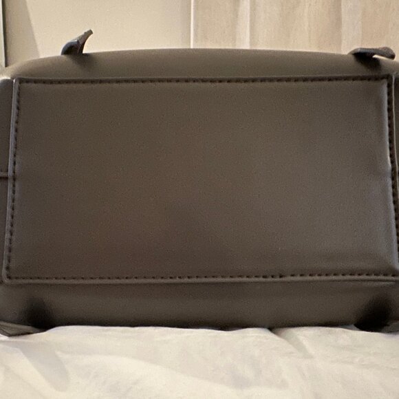 Charles & Keith Calla Tote Bag - Picture 3 of 16